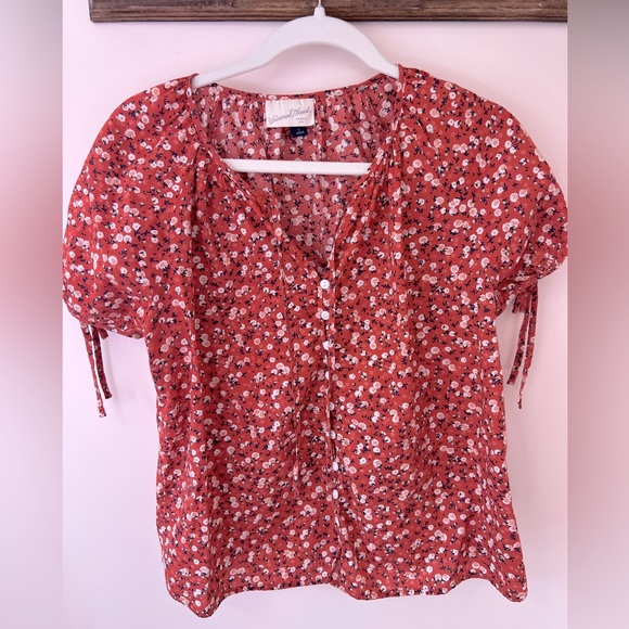 Universal Thread Button Down Blouse - Picture 1 of 3